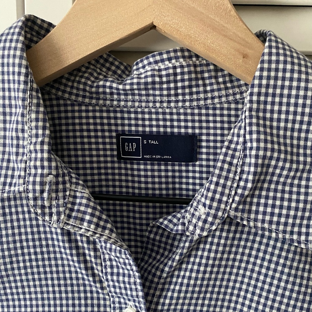 Gap TALL Button Down Shirt, Small Tall - Picture 2 of 3